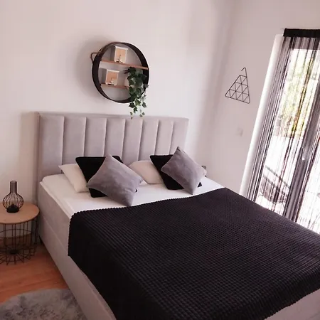 Studio Apartman Marly Apartment *