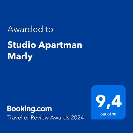 Studio Apartman Marly アパート プーラ